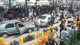 Fuel crisis: filling stations adjust prices as scarcity bites harder